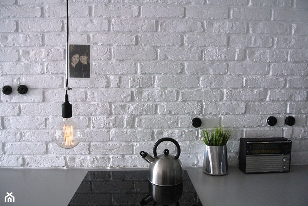 Lampa wisząca kolorowe kable czarna z silikonową oprawką - zdjęcie od IminDesign - Homebook