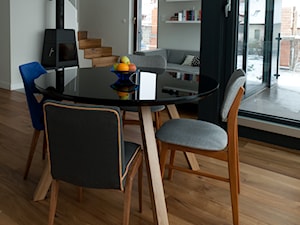Mieszkanie w Krakowie 1 - realizacja - Średnia szara jadalnia w salonie, styl nowoczesny - zdjęcie od ARCHISSIMA