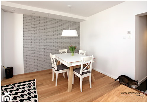 METAMORFOZA NA PRADZE - Mała biała jadalnia jako osobne pomieszczenie, styl nowoczesny - zdjęcie od WNĘTRZNOŚCI Projektowanie wnętrz Aneta Stokowska
