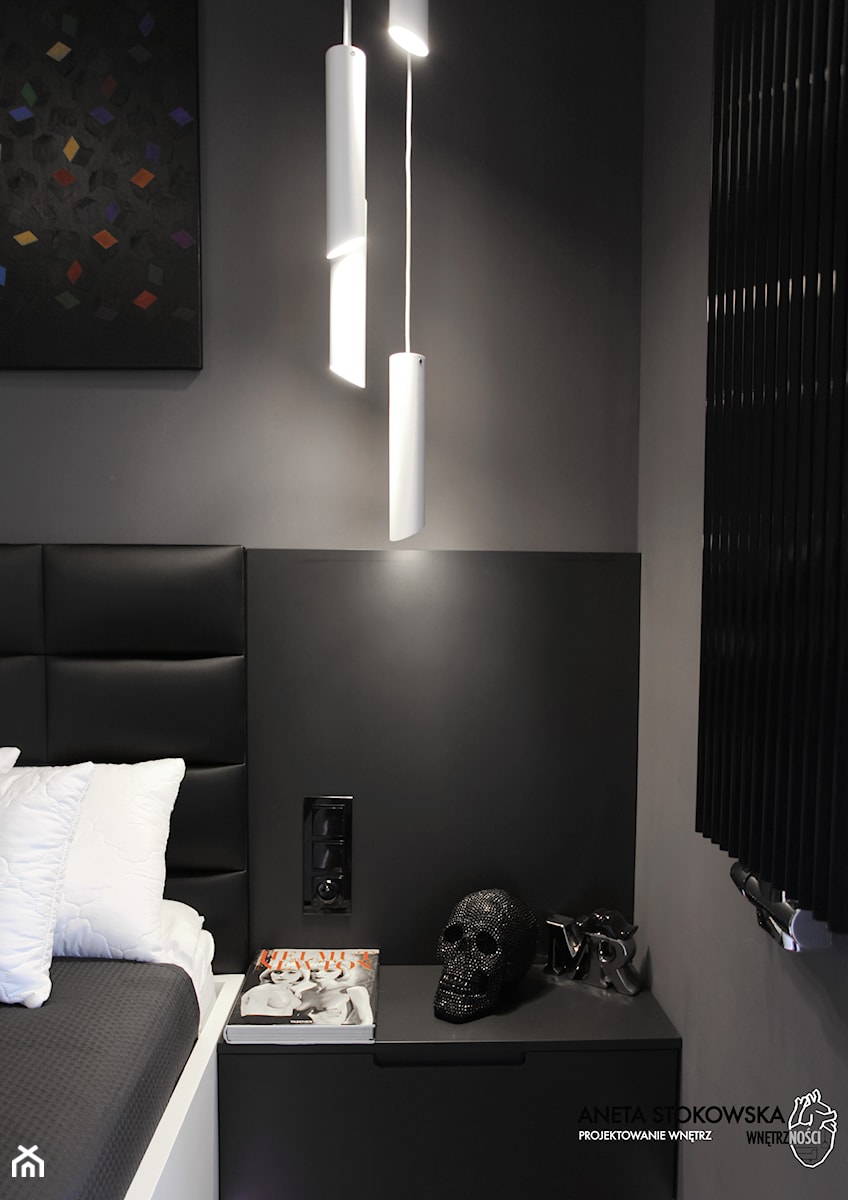 ŻOLIBORZ ARTYSTYCZNY mieszkanie 80m2 - Czarna szara sypialnia, styl nowoczesny - zdjęcie od WNĘTRZNOŚCI Projektowanie wnętrz Aneta Stokowska
