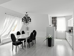 32 - Średnia biała jadalnia w salonie, styl glamour - zdjęcie od MADA design