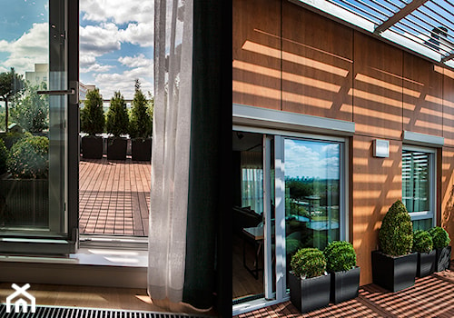 Atrium Park 110m2 - Średni z podłogą z desek taras na dachu, styl minimalistyczny - zdjęcie od Interno