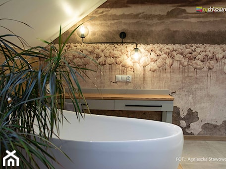 Aranżacje wnętrz - Łazienka: REAL - LUXURY BATH - Mała na poddaszu bez okna łazienka, styl nowoczesny - Studio Architektury Wnętrz "rychtownia". Przeglądaj, dodawaj i zapisuj najlepsze zdjęcia, pomysły i inspiracje designerskie. W bazie mamy już prawie milion fotografii!