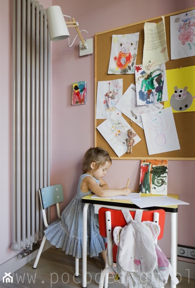 Ćwierkanie na ścianie - Mały różowy pokój dziecka dla dziecka dla chłopca dla dziewczynki - zdjęcie od Pracownia projektowa Poco Design