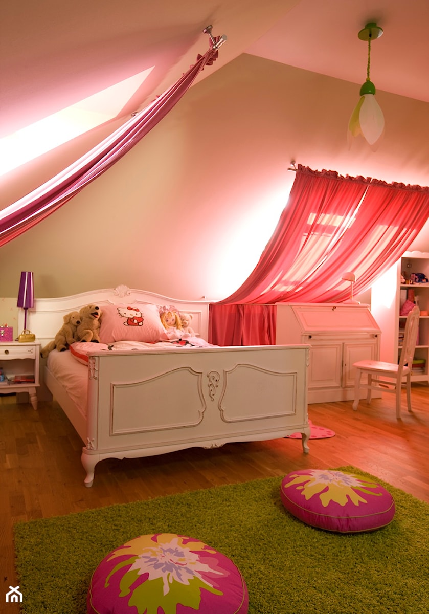 Dom tancerzy - Mały szary pokój dziecka dla dziecka dla nastolatka dla dziewczynki - zdjęcie od Pracownia projektowa Poco Design