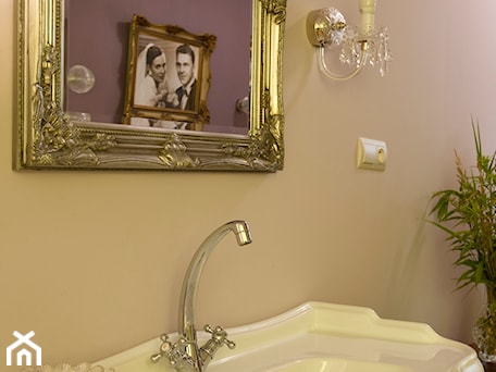 Aranżacje wnętrz - Łazienka: Dom tancerzy - Z lustrem łazienka - Pracownia projektowa Poco Design. Przeglądaj, dodawaj i zapisuj najlepsze zdjęcia, pomysły i inspiracje designerskie. W bazie mamy już prawie milion fotografii!