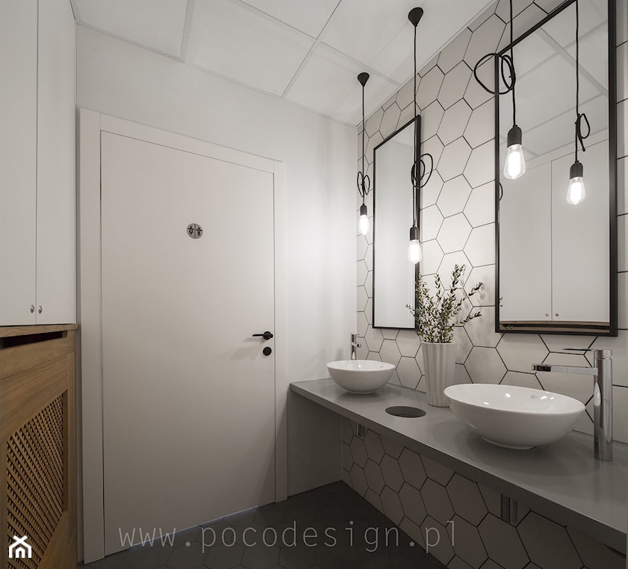 Il Sogno Restaurang, Sztokholm - Średnia bez okna z lustrem z dwoma umywalkami łazienka - zdjęcie od Pracownia projektowa Poco Design