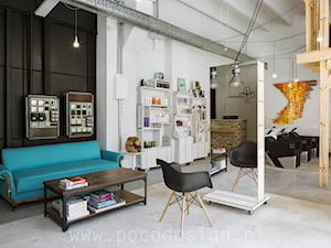 Loft Hair Emergency - Średni biały czarny salon - zdjęcie od Pracownia projektowa Poco Design