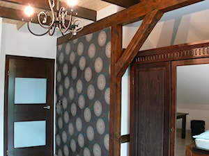 Średnia biała sypialnia, styl rustykalny - zdjęcie od karolinakulesza