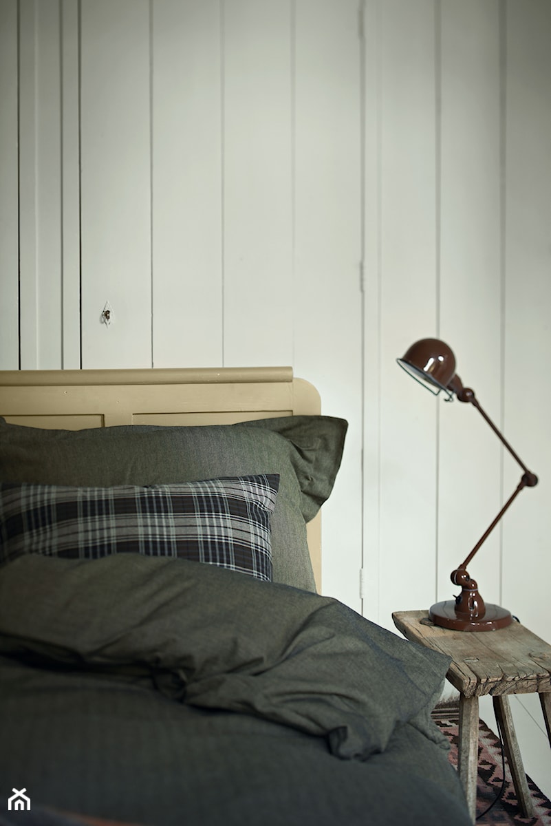 Szarości i skandynawia - Mała biała sypialnia, styl rustykalny - zdjęcie od Dulux