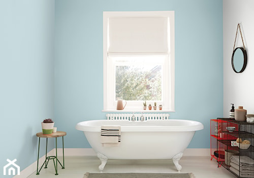 Nowości 2019 - Mała łazienka z oknem, styl nowoczesny - zdjęcie od Dulux