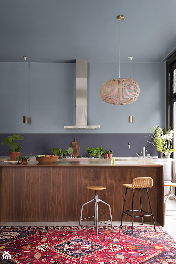 Kolor Roku 2017 - Otwarta kuchnia z oknem - zdjęcie od Dulux - Homebook