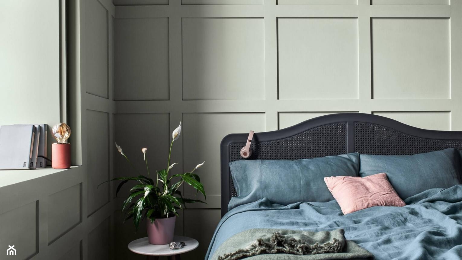 Kolor Roku 2020 - Sypialnia, styl minimalistyczny - zdjęcie od Dulux - Homebook