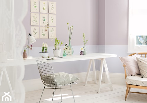 Pokoje do pracy - Małe białe różowe biuro, styl prowansalski - zdjęcie od Dulux