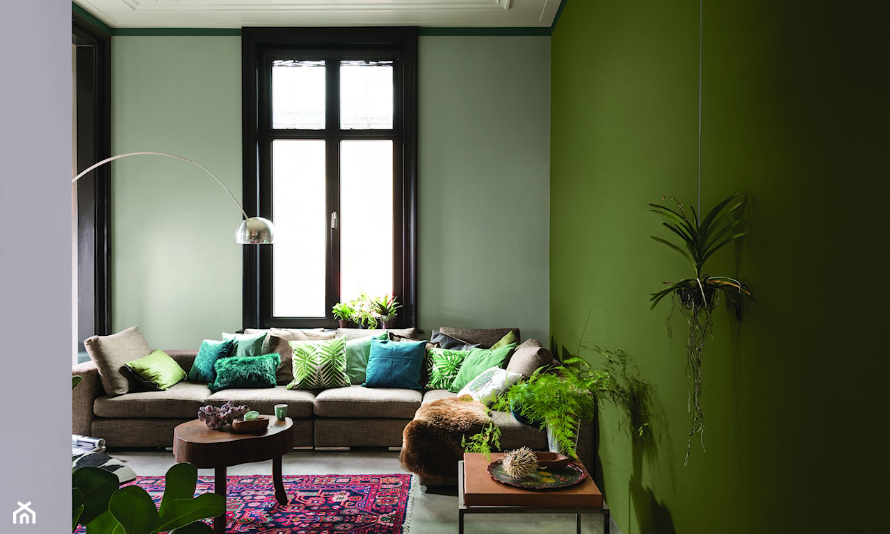zielone ściany w salonie, farba dulux, roślinne motywy we wnętrzu