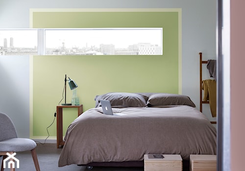 Paleta kolorów roku - Średnia różowa szara zielona sypialnia, styl minimalistyczny - zdjęcie od Dulux