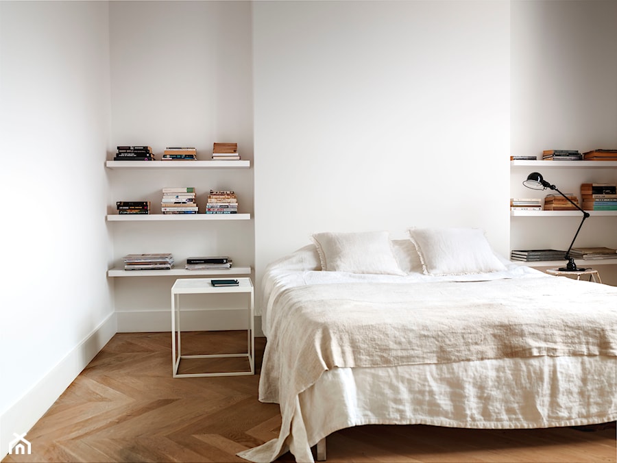 Paleta kolorów roku - Średnia biała sypialnia, styl minimalistyczny - zdjęcie od Dulux