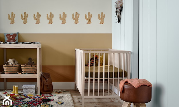 kolorowe ściany w pokoju dziecka, brązowe ściany, ściana w pasy, ściana w pokoju dziecka, wzory na ścianach