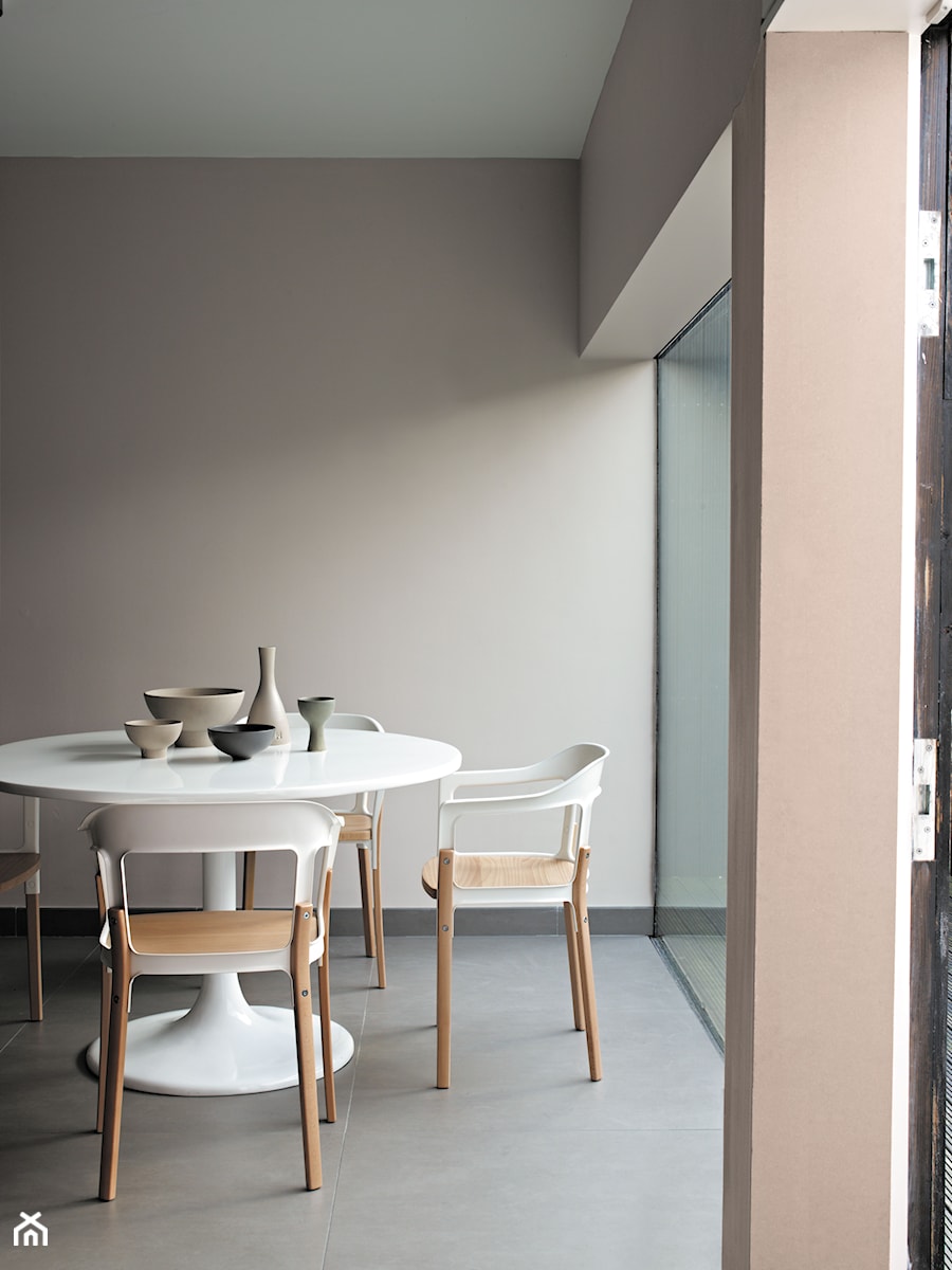 Szarości i skandynawia - Mała szara jadalnia jako osobne pomieszczenie, styl skandynawski - zdjęcie od Dulux