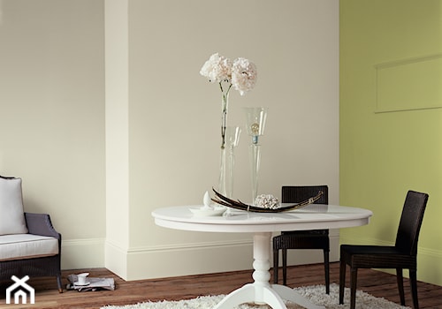 Pokoje dzienne - Średnia biała zielona jadalnia w salonie, styl minimalistyczny - zdjęcie od Dulux