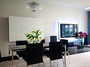 Dom pod Warszawą - Średni biały salon z jadalnią, styl nowoczesny - zdjęcie od ARCHITETTO