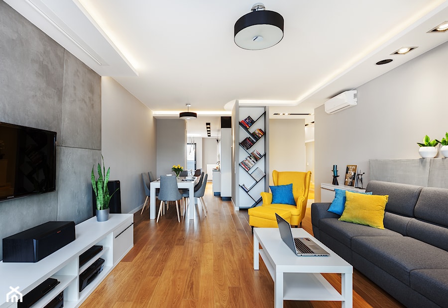 Apartament z betonem - Średni szary salon z jadalnią, styl minimalistyczny - zdjęcie od ARCHITETTO