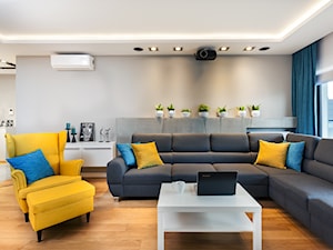 Apartament z betonem - Mały szary salon, styl minimalistyczny - zdjęcie od ARCHITETTO