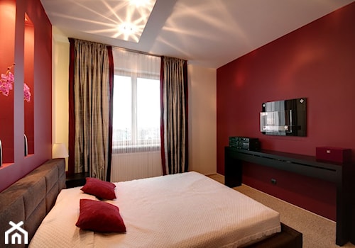 Apartament w kolorze wina - Mała czerwona sypialnia, styl nowoczesny - zdjęcie od ARCHITETTO