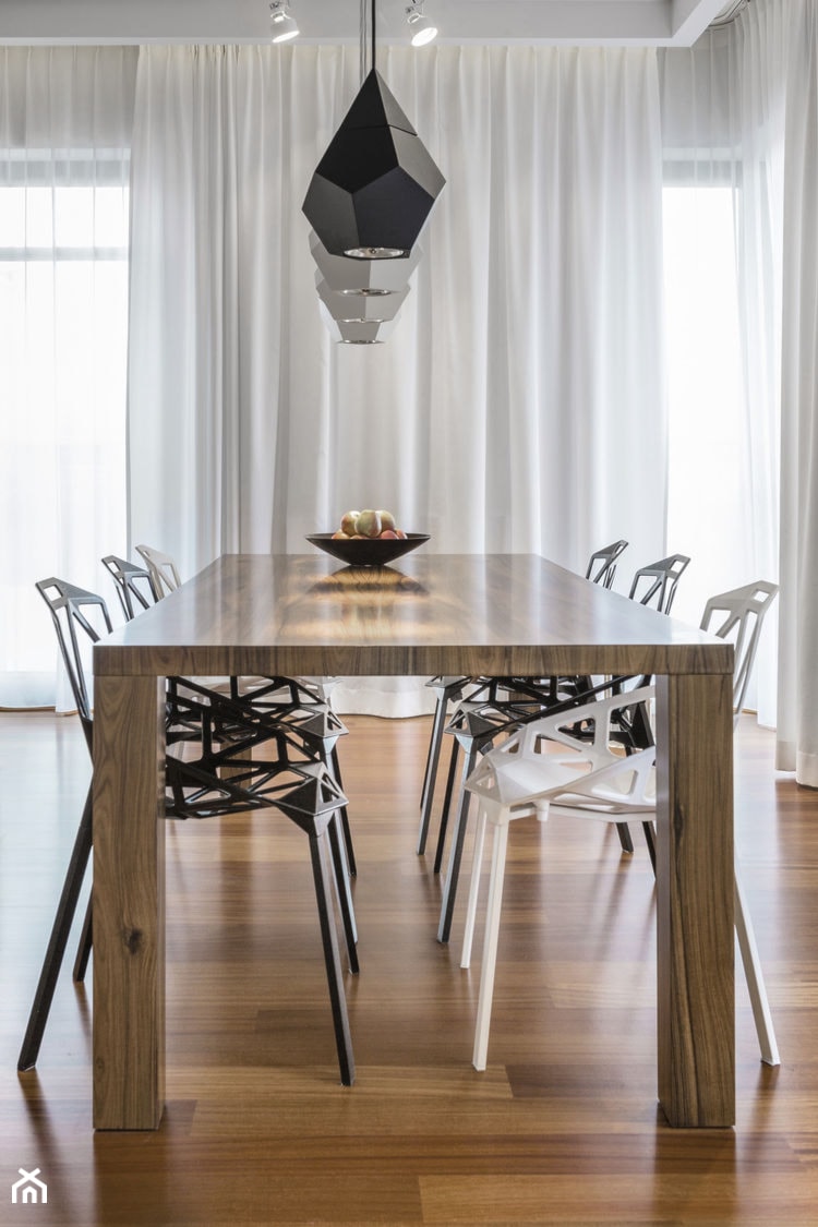 Apartament Cietrzewia - Średnia szara jadalnia jako osobne pomieszczenie, styl nowoczesny - zdjęcie od Nasciturus design