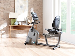 Rower poziomy Life Fitness z linii HOME - zdjęcie od Meadow Group