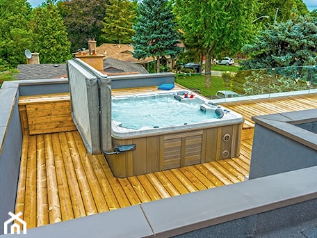 Aranżacje wnętrz - Ogród: Minibasen Spa Hydropool Model H-700 - Meadow Group. Przeglądaj, dodawaj i zapisuj najlepsze zdjęcia, pomysły i inspiracje designerskie. W bazie mamy już prawie milion fotografii!