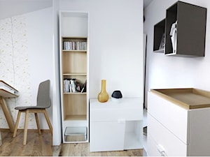 Metamorfoza pokój dzienny - Mała biała jadalnia jako osobne pomieszczenie - zdjęcie od VOX