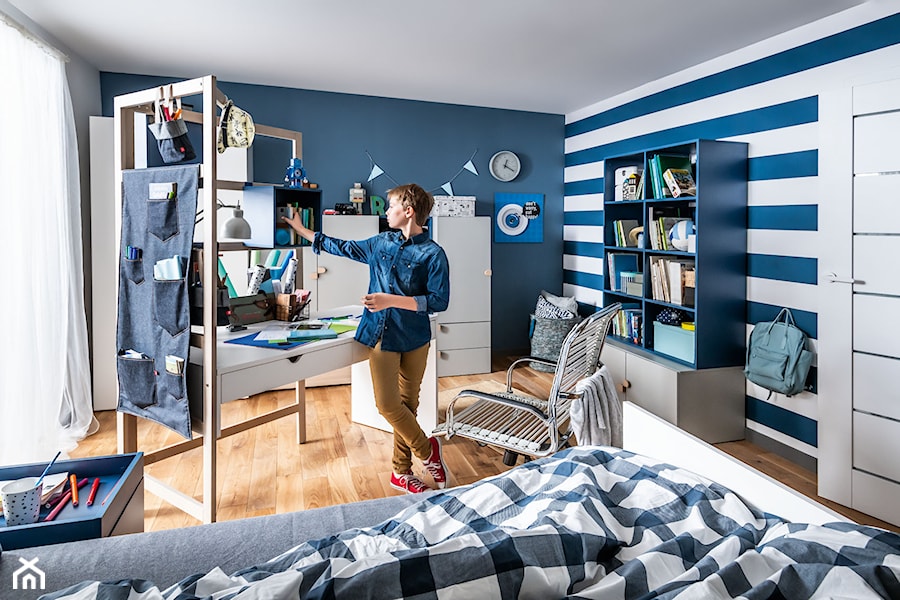 Kolekcja STIGE - Średni biały czarny niebieski pokój dziecka dla nastolatka dla chłopca - zdjęcie od VOX