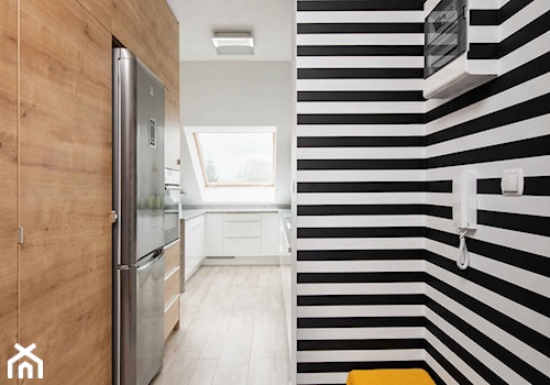 Mieszkanie kolorowe - Średni beżowy hol / przedpokój, styl nowoczesny - zdjęcie od JN STUDIO JOANNA NAWROCKA