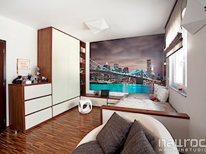 Dom 150m - Średni biały pokój dziecka dla nastolatka dla chłopca, styl nowoczesny - zdjęcie od JN STUDIO JOANNA NAWROCKA
