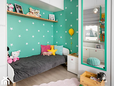 Aranżacje wnętrz - Pokój dziecka: Apartament Wrocław - Średni zielony pokój dziecka dla dziecka dla chłopca dla dziewczynki, styl vintage - JN STUDIO JOANNA NAWROCKA. Przeglądaj, dodawaj i zapisuj najlepsze zdjęcia, pomysły i inspiracje designerskie. W bazie mamy już prawie milion fotografii!