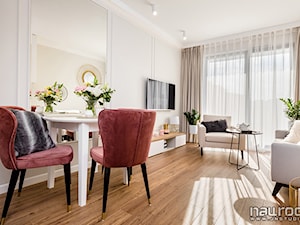 Apartament " Po Włosku" - Średni biały salon z jadalnią z tarasem / balkonem - zdjęcie od JN STUDIO JOANNA NAWROCKA