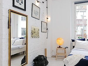 Średnia biała sypialnia, styl skandynawski - zdjęcie od scandiliving.pl