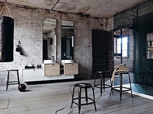 black&white/inspiracje pozyskane z Pinterest - Łazienka, styl industrialny - zdjęcie od Maison Studio - Architektura Wnetrz. Żaklina Litwa