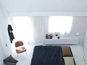 black&white/inspiracje pozyskane z Pinterest - Sypialnia, styl minimalistyczny - zdjęcie od Maison Studio - Architektura Wnetrz. Żaklina Litwa