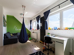Dom Bojano - Duży biały zielony pokój dziecka dla dziecka dla nastolatka dla chłopca, styl nowoczesny - zdjęcie od My Place