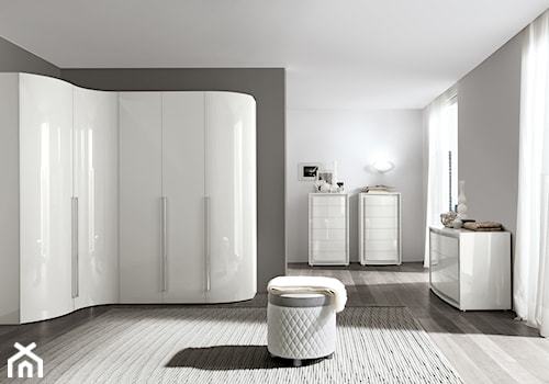 Sypialnie - Średnia otwarta garderoba przy sypialni, styl minimalistyczny - zdjęcie od Radius Centrum Meble