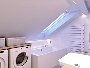 Łazienka na poddaszu - Średnia na poddaszu z pralką / suszarką z lustrem łazienka z oknem, styl nowoczesny - zdjęcie od Atelier Słowiński