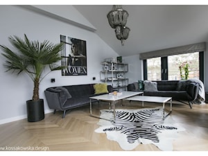 Apartament 85 m2 pod Warszawą - Mały szary salon, styl nowoczesny - zdjęcie od Kossakowska.design