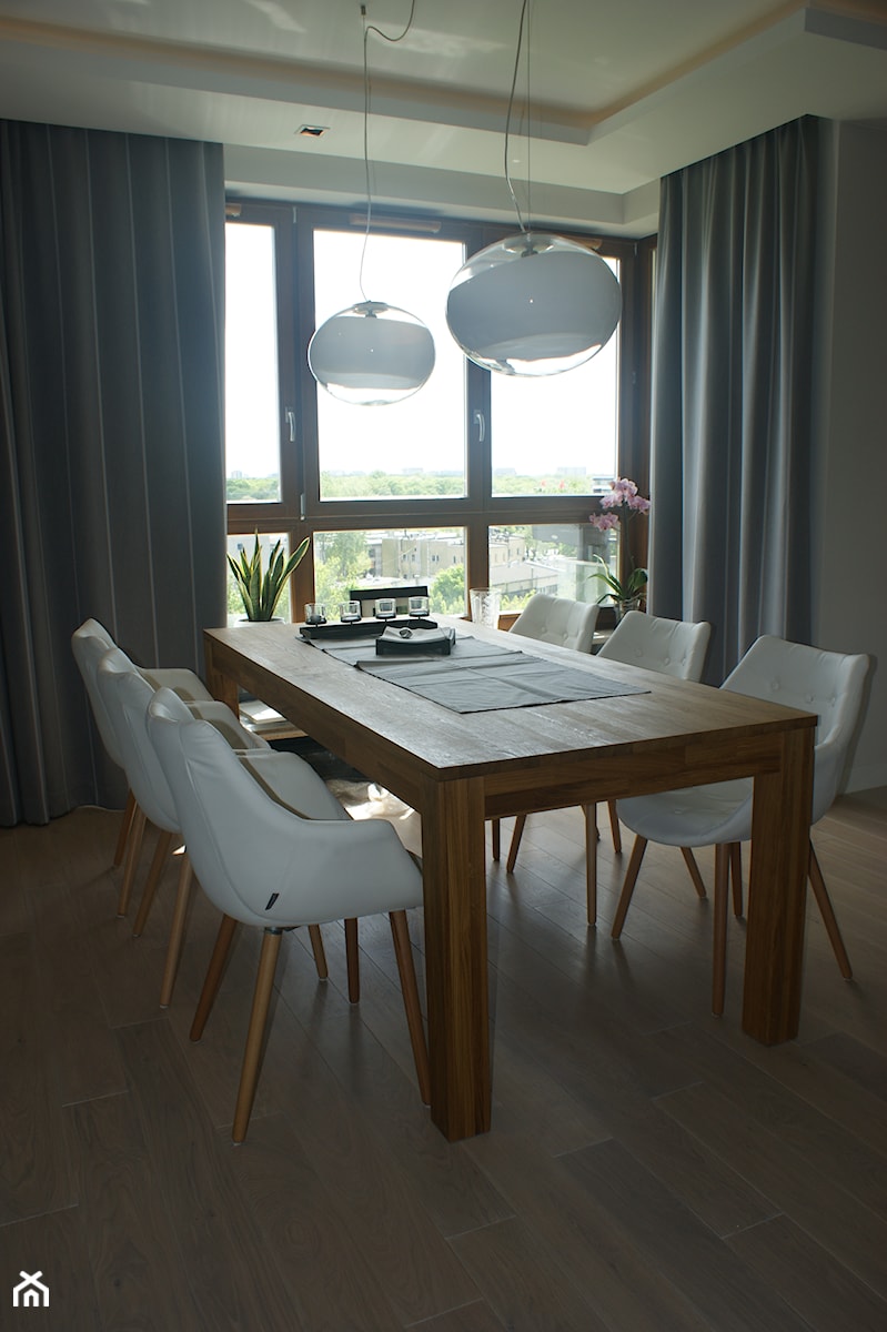 PROJEKT 9 - Mała szara jadalnia jako osobne pomieszczenie, styl nowoczesny - zdjęcie od Project Art Joanna Lipowska