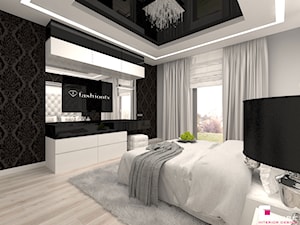 DOM POD LEGNICĄ - Średnia biała sypialnia, styl glamour - zdjęcie od CUBE Interior Design