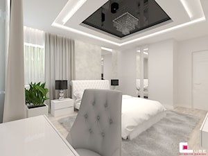 Projekt wnętrz domu w Wołominie - Średnia biała z biurkiem sypialnia, styl glamour - zdjęcie od CUBE Interior Design