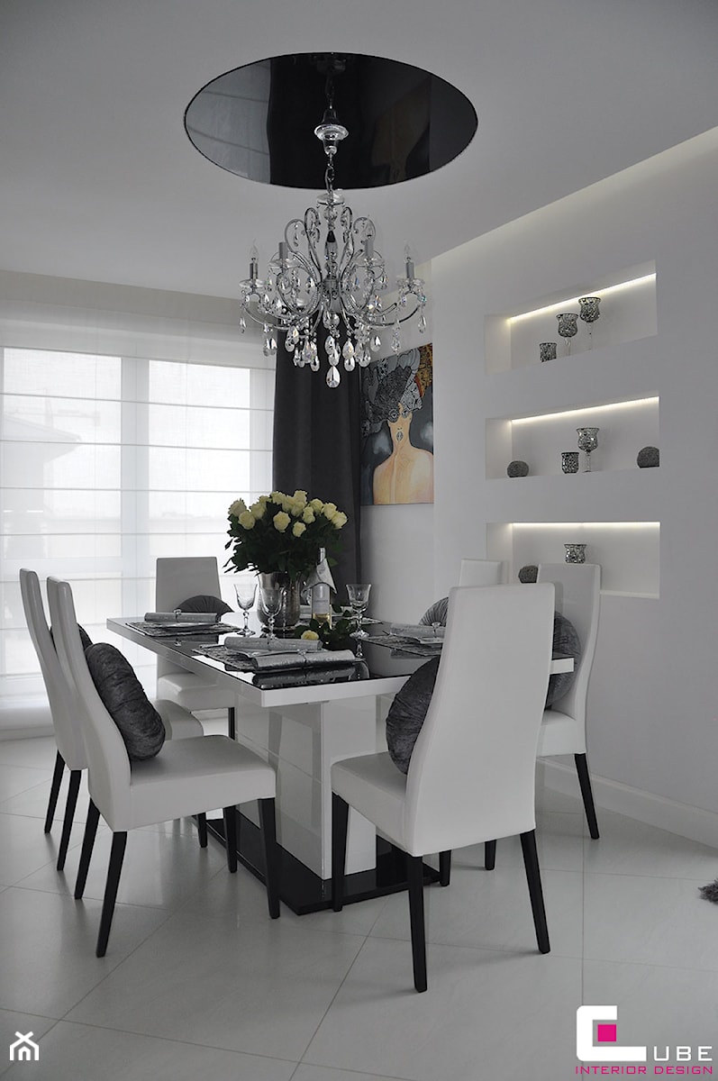 Mała szara jadalnia jako osobne pomieszczenie, styl glamour - zdjęcie od CUBE Interior Design