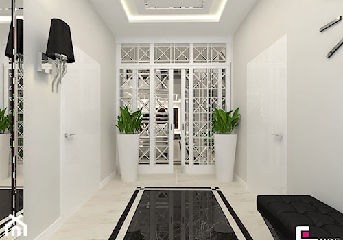 DOM Z ANTRESOLĄ - Średni z wieszakiem beżowy z marmurem na podłodze hol / przedpokój, styl glamour - zdjęcie od CUBE Interior Design