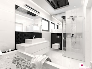 DOM POD LEGNICĄ - Średnia na poddaszu łazienka z oknem, styl glamour - zdjęcie od CUBE Interior Design